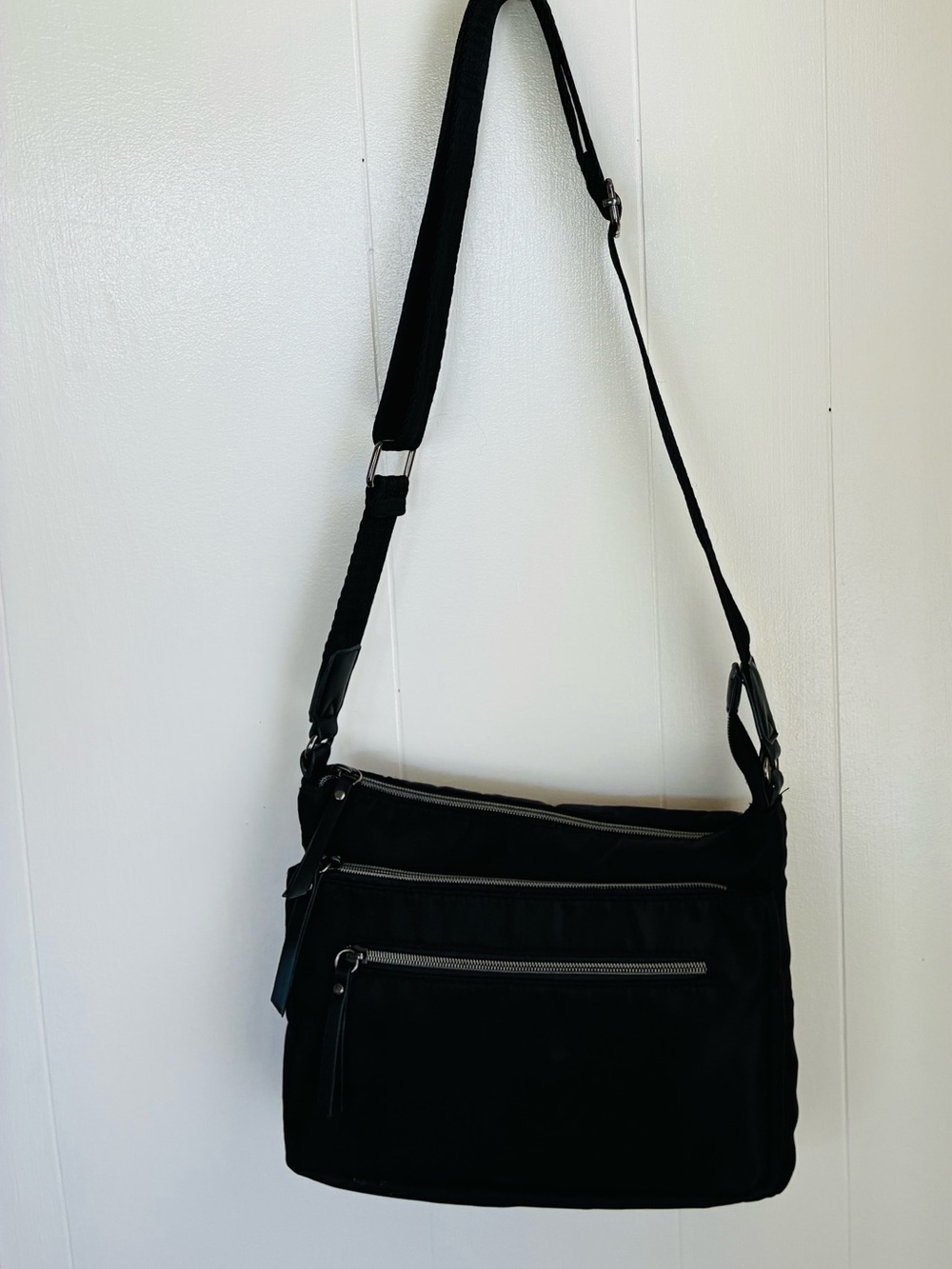 Women's Black Crossbody Bag with Adjustable Strap